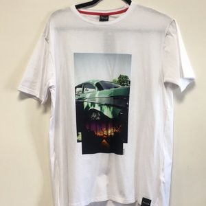 Pullin T-shirt | NWT | Medium